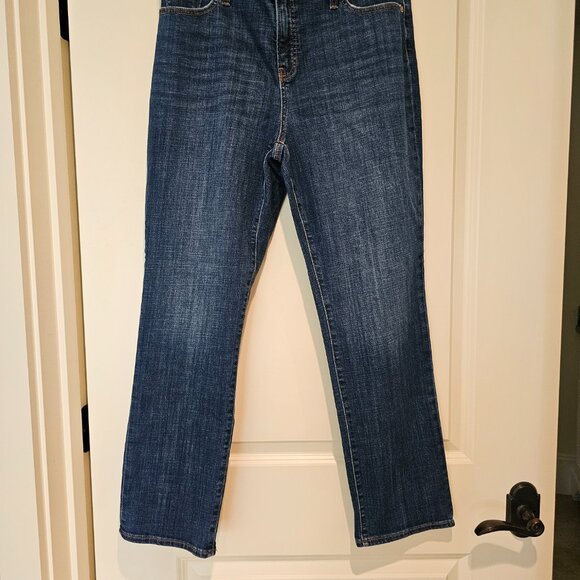 Chico's So Slimming Girlfriend Jean, size 12 (Chico's size 2) EUC - Picture 2 of 7